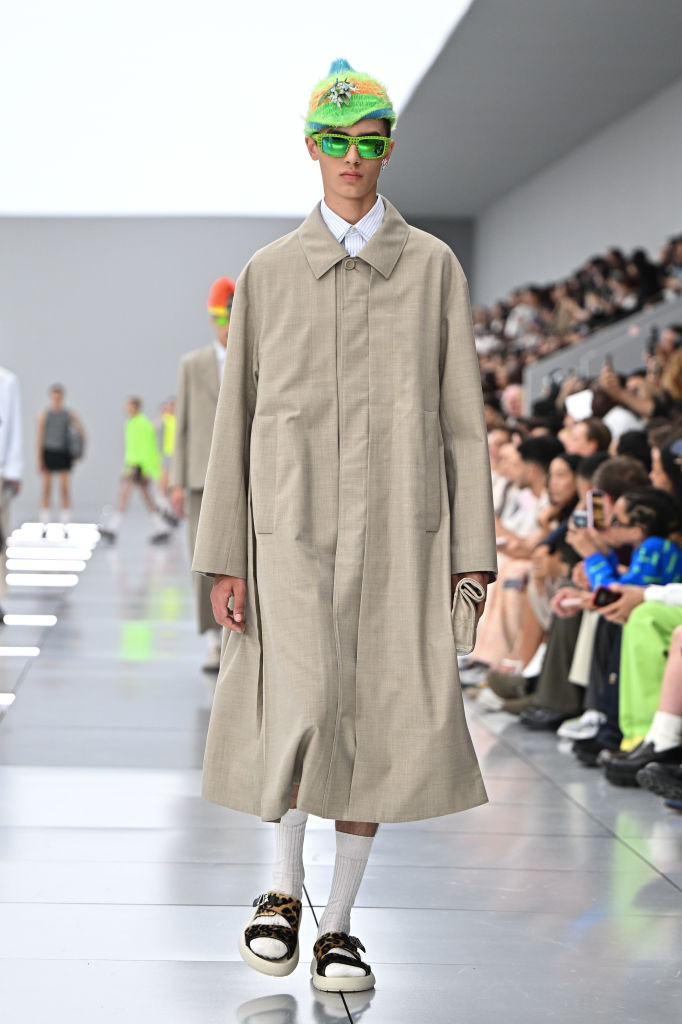 Модне чоловіче взуття весна-літо 2024: шльопанці, Dior