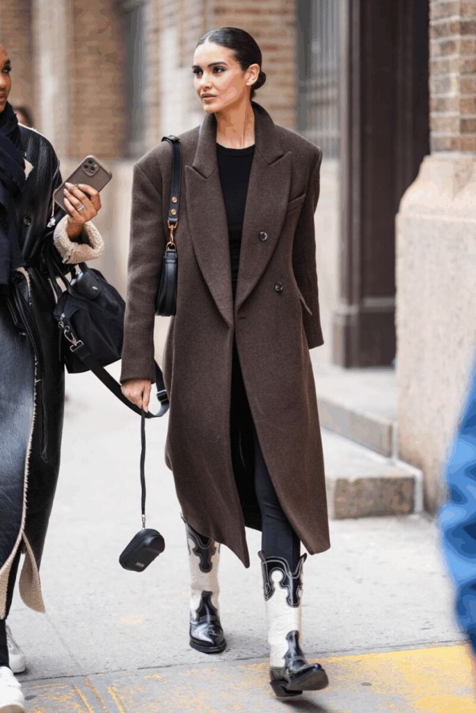 чорні жіночі ковбойські чоботи