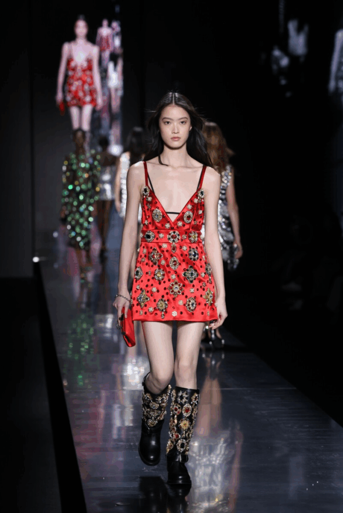 модні черевики осінь-зима 2025/2026: з ювелірними прикрасами