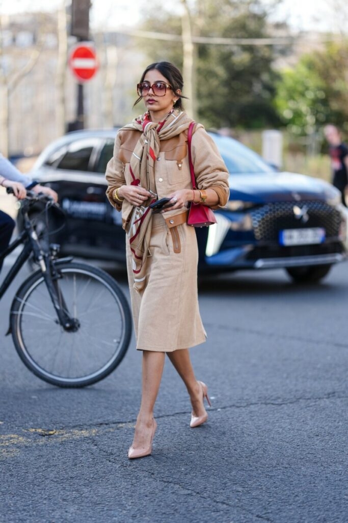 [Модні шарфи 2025]: високоякісні хустки та пашлі