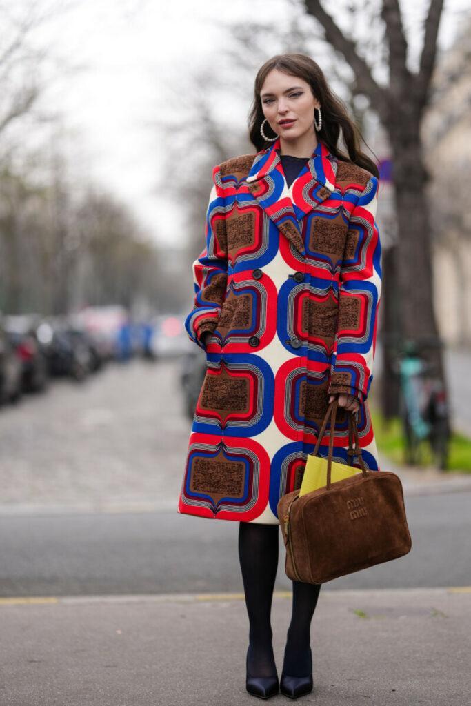 замшева сумочка miu miu