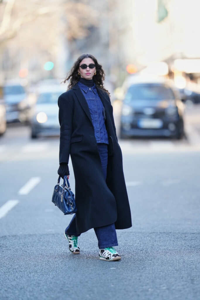 Кросівки з коров’ячим принтом